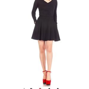 Dani's Choice Women's Size Small Black Full Flared Knee Length A Line Skirt NWT
